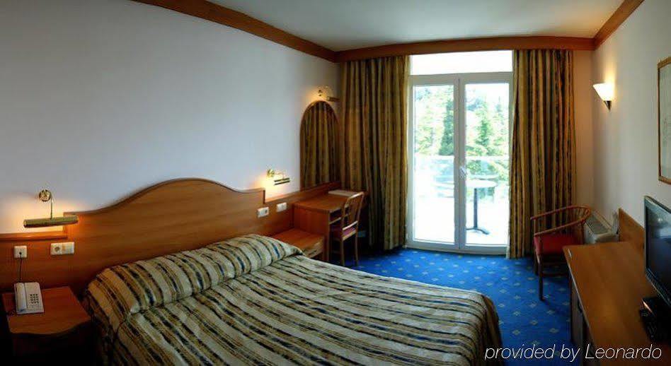 Astarea 2 Hotel Млини Екстериор снимка