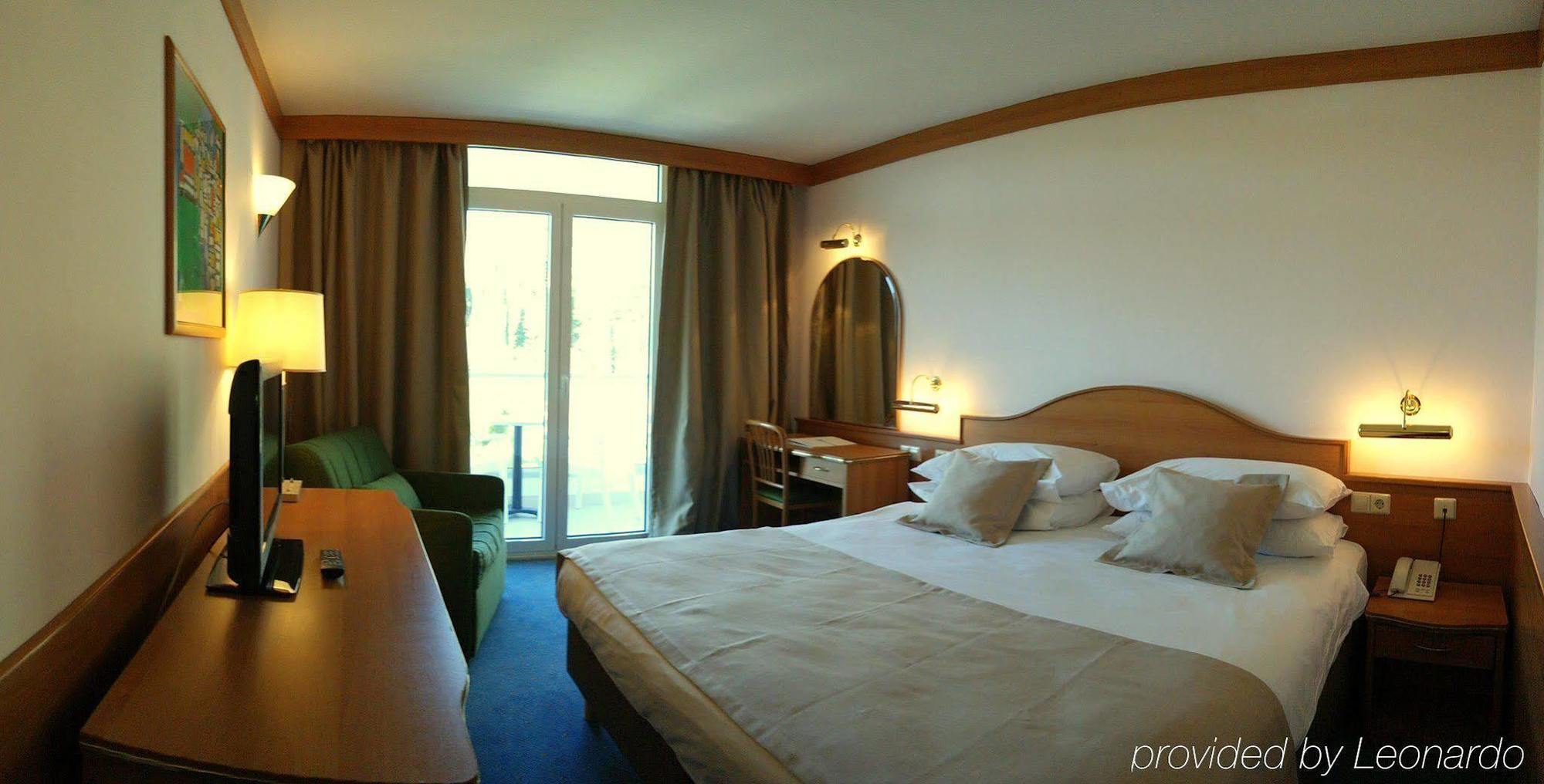 Astarea 2 Hotel Млини Екстериор снимка