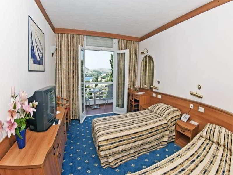 Astarea 2 Hotel Млини Екстериор снимка